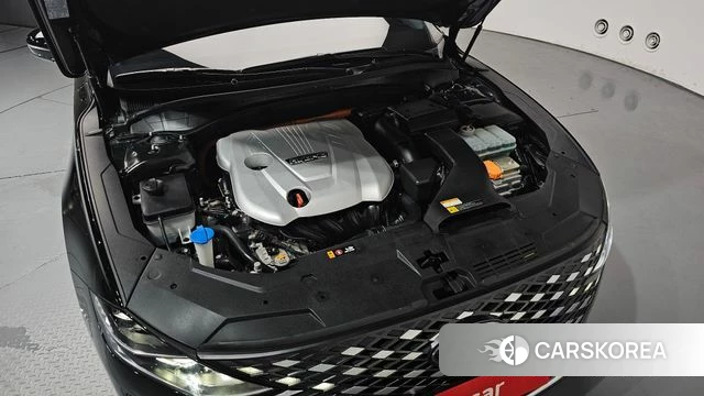Hyundai The New Grandeur IG Hybrid id 4429940 из Кореи 29
