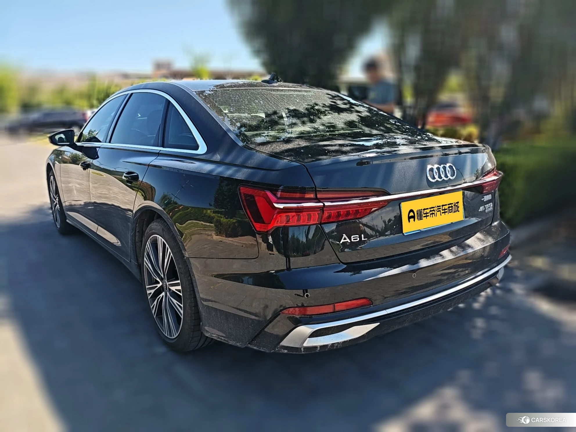 Audi A6L id 4486610 из Китая 17