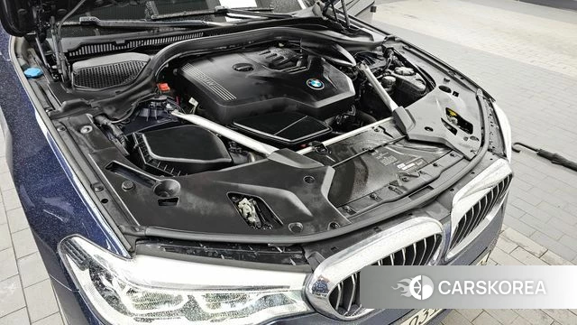 BMW 5 Series (G30) id 4722152 из Кореи 30