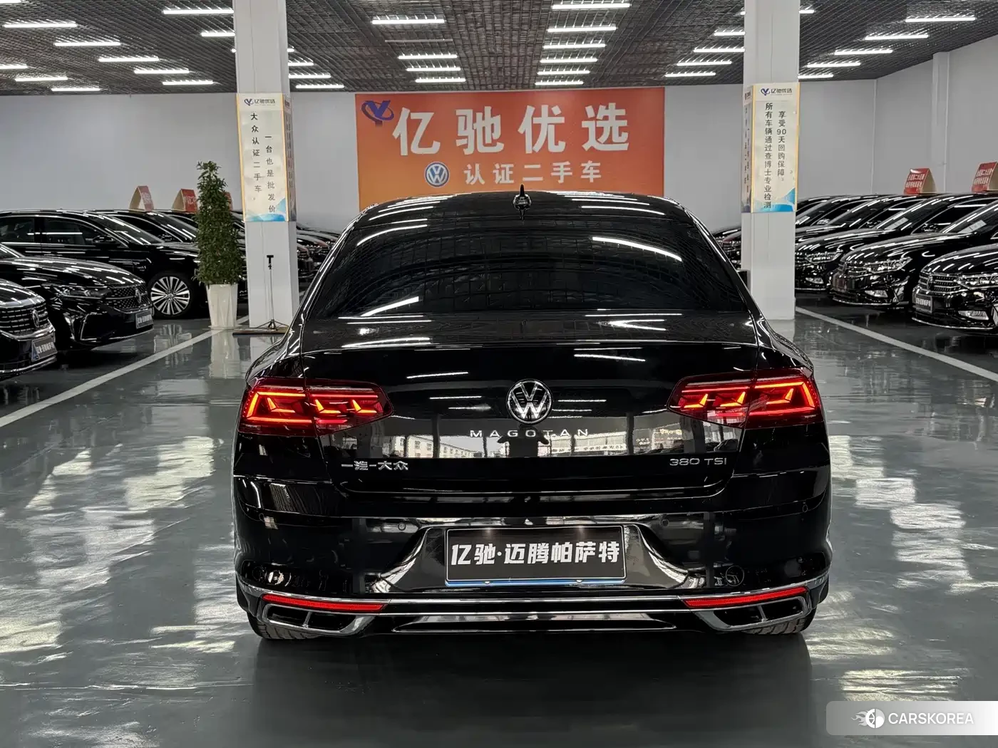 Volkswagen Magotan 2023 Черный из Китая, фото 6
