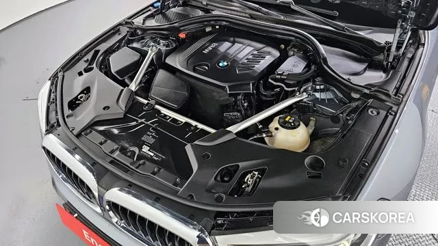 BMW 5 Series (G30) id 3779256 из Кореи 16