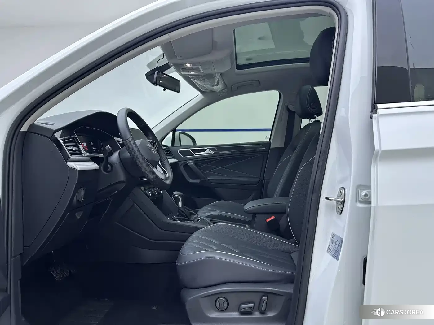 Volkswagen Tiguan L id 4545789 из Китая 22