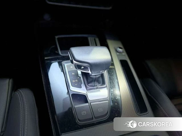 Audi Q5L id 4277060 из Китая 12