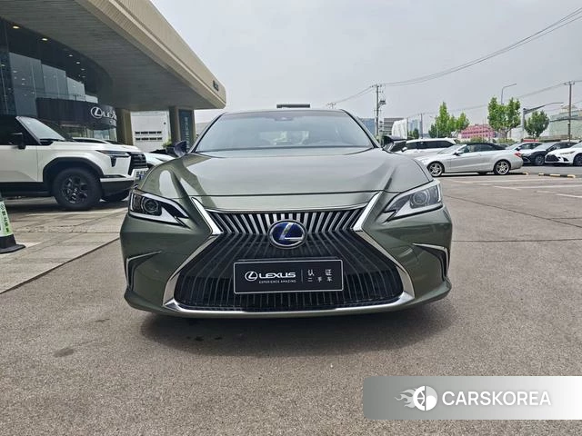Lexus ES id 4353783 из Китая 14