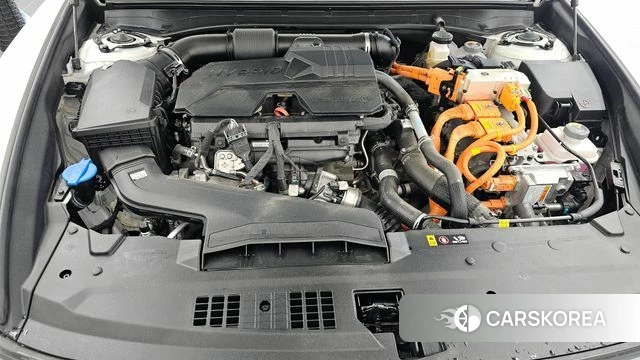 Hyundai Grandeur Hybrid (GN7) id 4400397 из Кореи 31