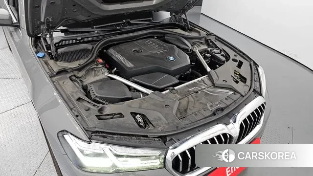 BMW 5 Series (G30) id 2989620 из Кореи 16