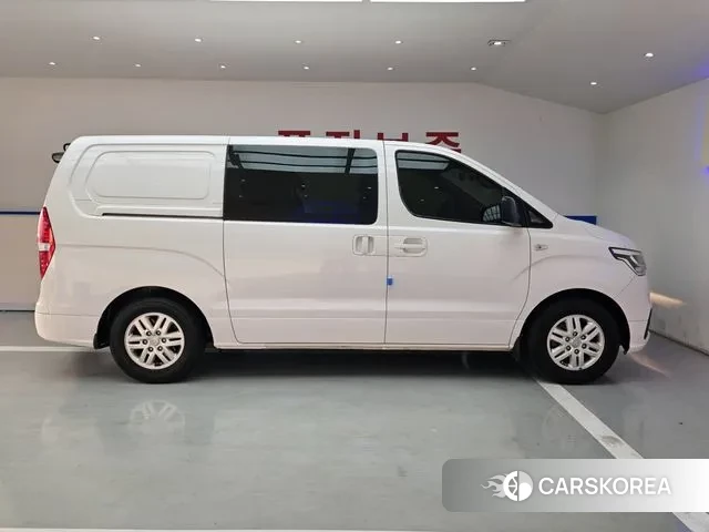 Hyundai The New Grand Starex id 3274812 из Кореи 16