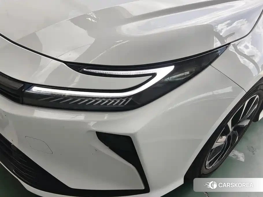 Toyota Corolla id 4674329 из Китая 12