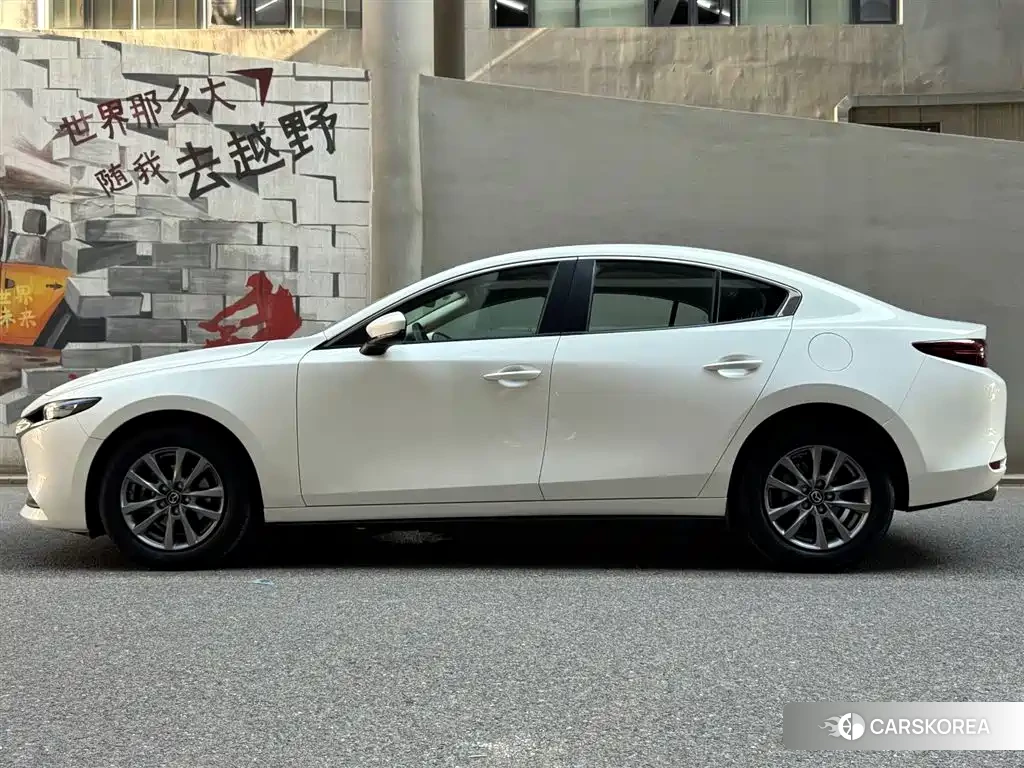Mazda 3 id 4578255 из Китая 11