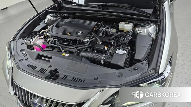 Lexus ES300h 7th generation id 3842554 из Кореи 16