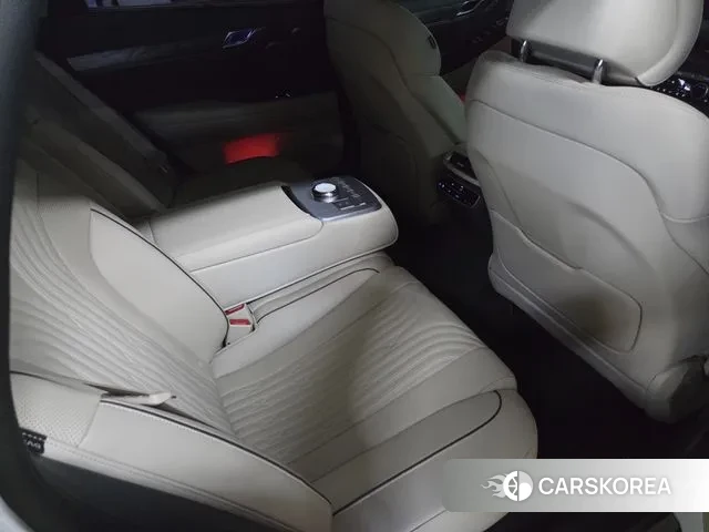 Genesis G80 (RG3) id 3690339 из Кореи 16