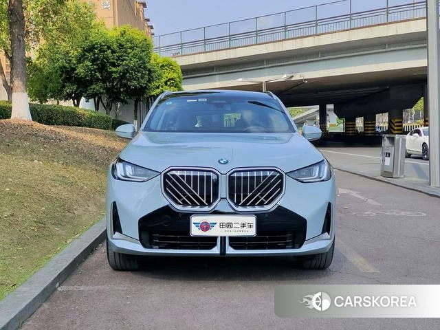 BMW X3 2025 Серебристо-серый из Китая, фото 6