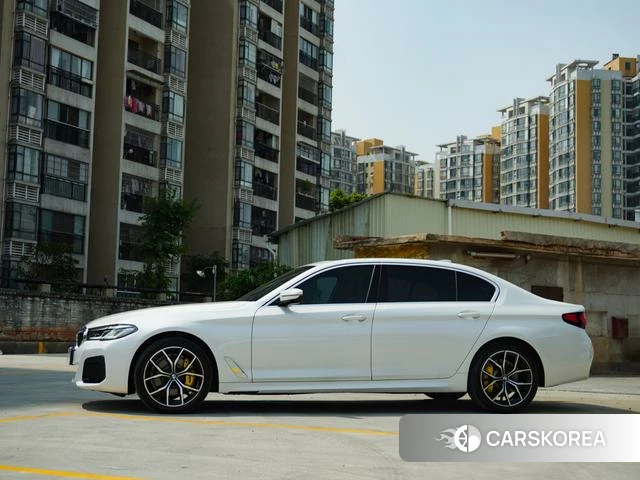 BMW 5 series id 3857954 из Китая 11
