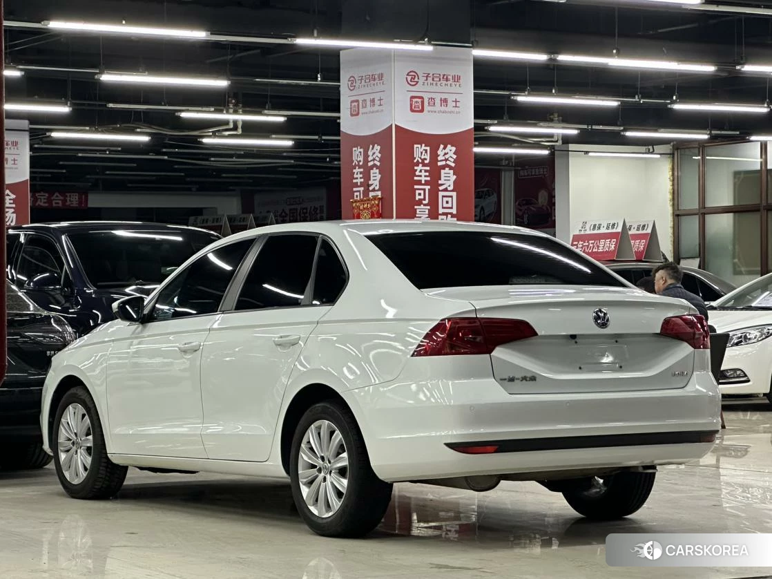 Volkswagen Bora id 4479497 из Китая 21