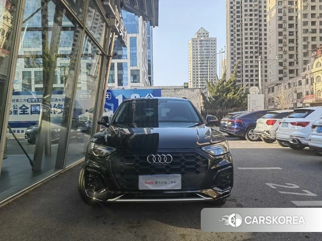 Audi Q5L 2022 Черный из Китая, фото 6