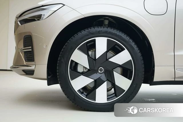 Volvo XC60 PHEV id 3901899 из Китая 16