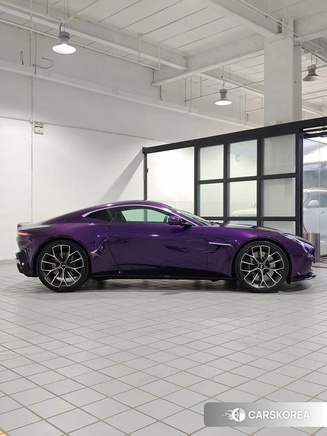 Aston Martin Vantage id 4239483 из Китая 7