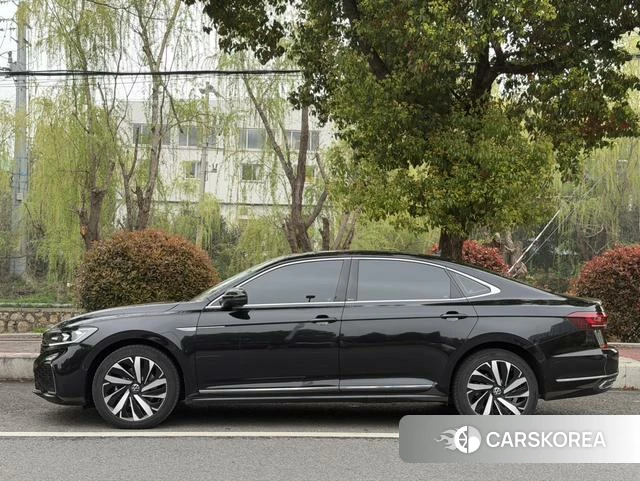 Volkswagen Passat 2022 Черный из Китая, фото 6