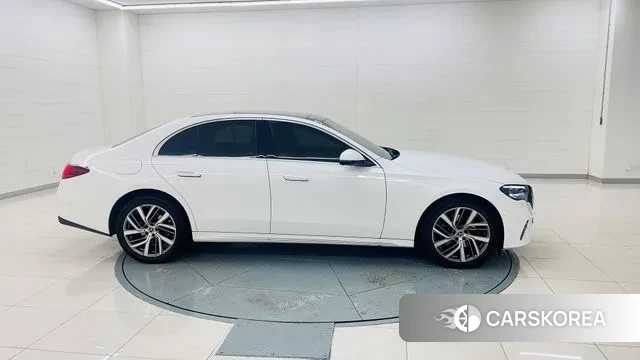 Mercedes-Benz E-Class W214 id 3057788 из Кореи 16