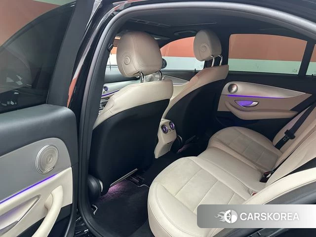 Mercedes-Benz E-class 2018 Черный из Китая, фото 6
