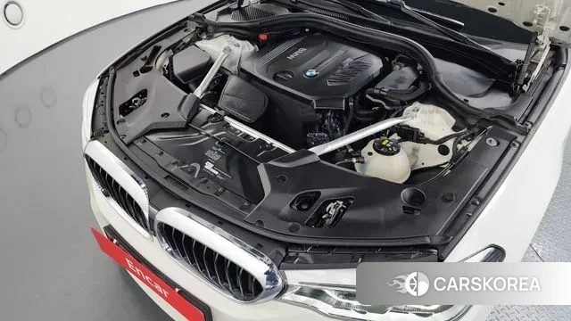 BMW 5 Series (G30) id 3510141 из Кореи 16