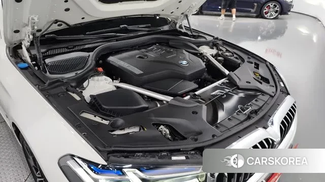 BMW 5 Series (G30) id 3058490 из Кореи 16