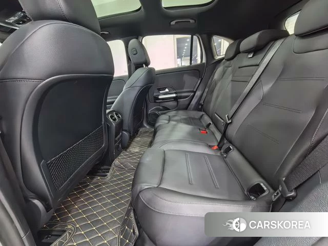 Mercedes-Benz EQA 2023 Белый из Китая, фото 6