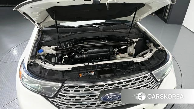 Ford Explorer 6th Generation id 4344633 из Кореи 28