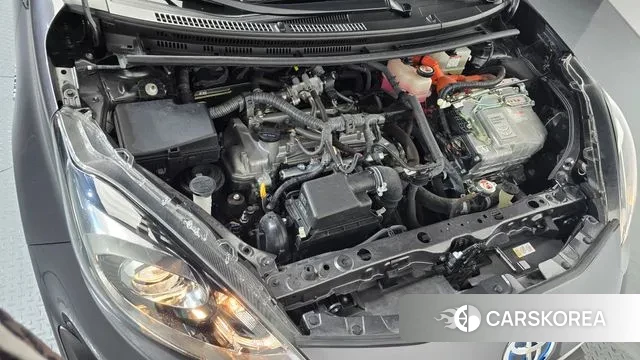 Toyota Prius C id 3718623 из Кореи 17