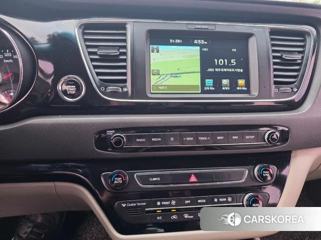 Kia All New Carnival id 4558046 из Кореи 13