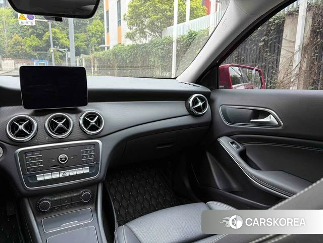 Mercedes-Benz GLA id 4215675 из Китая 16