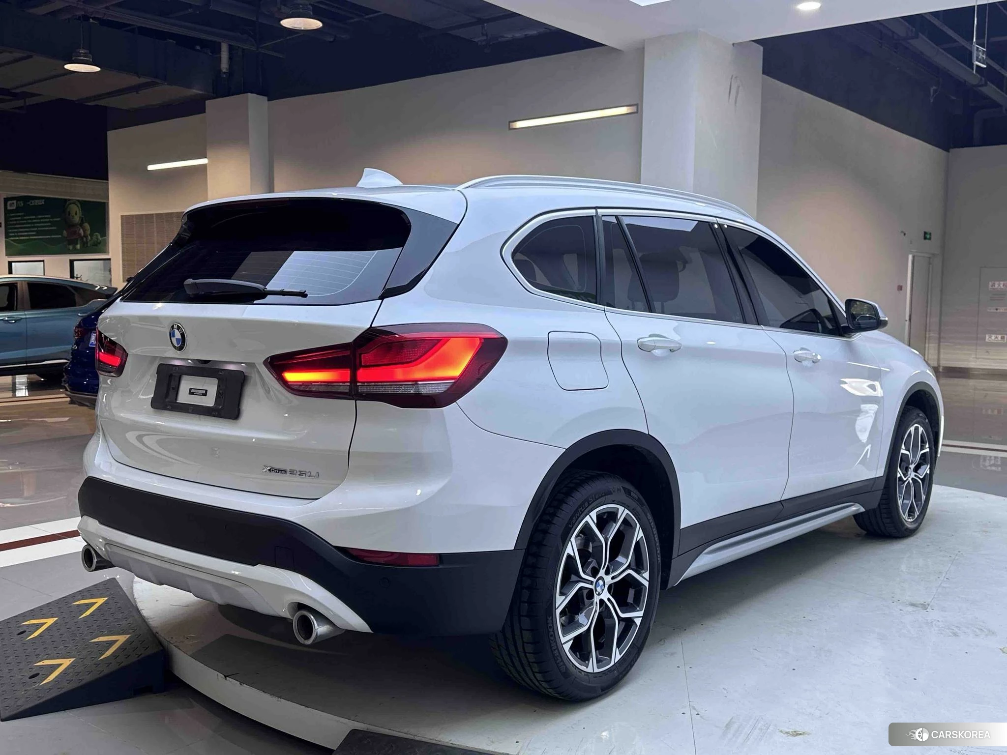 BMW X1 id 4454466 из Китая 18