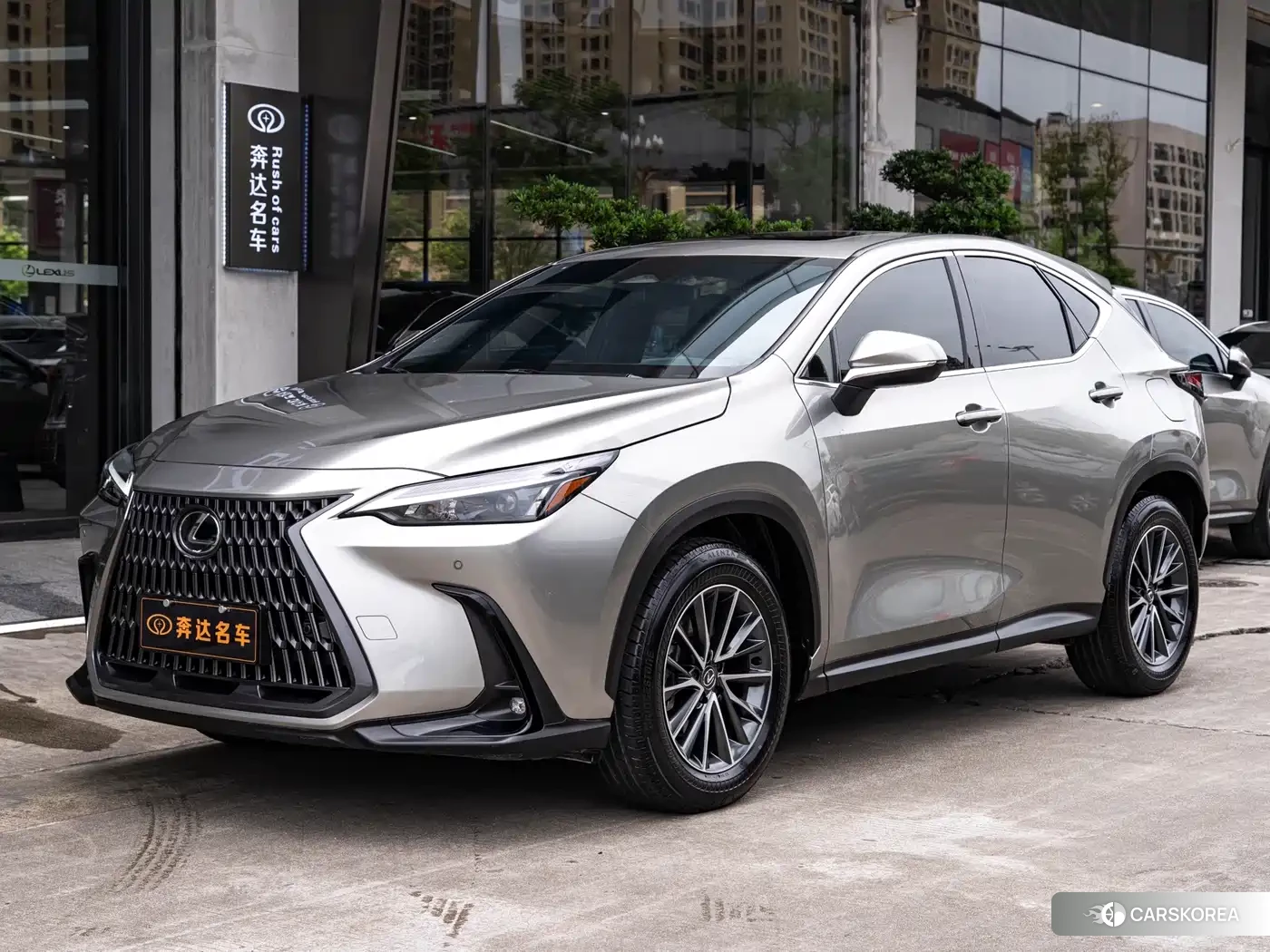 Lexus NX id 4674281 из Китая 16