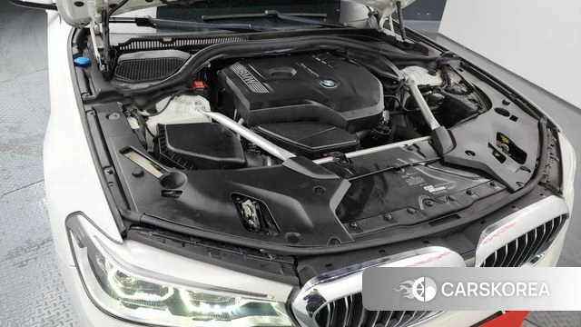 BMW 5 Series (G30) id 3808261 из Кореи 16