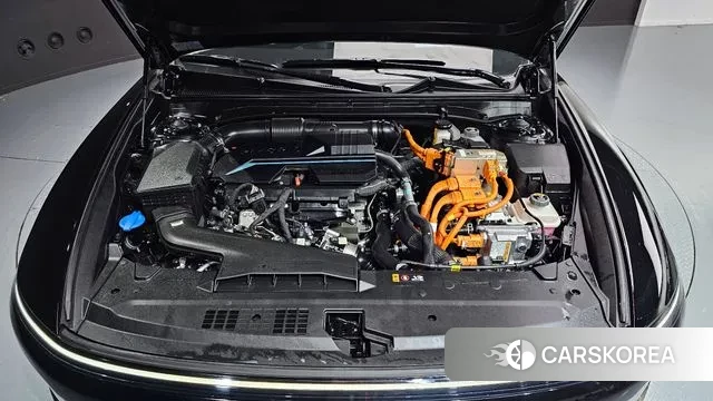 Hyundai Grandeur Hybrid (GN7) id 3507643 из Кореи 16