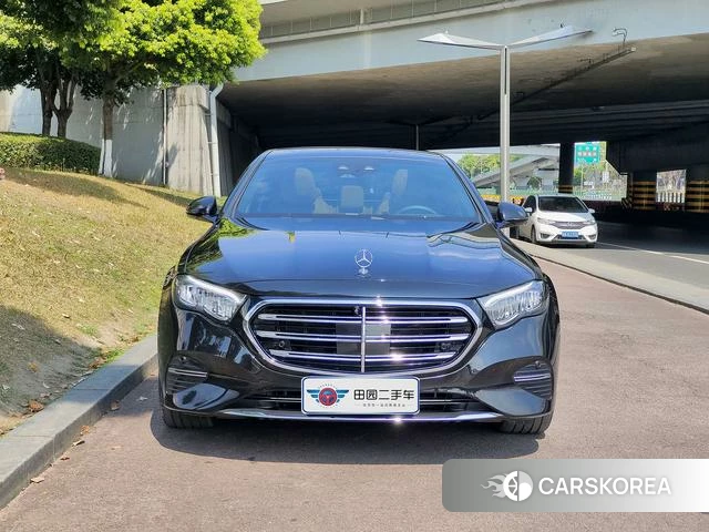 Mercedes-Benz E-class 2025 Черный из Китая, фото 6
