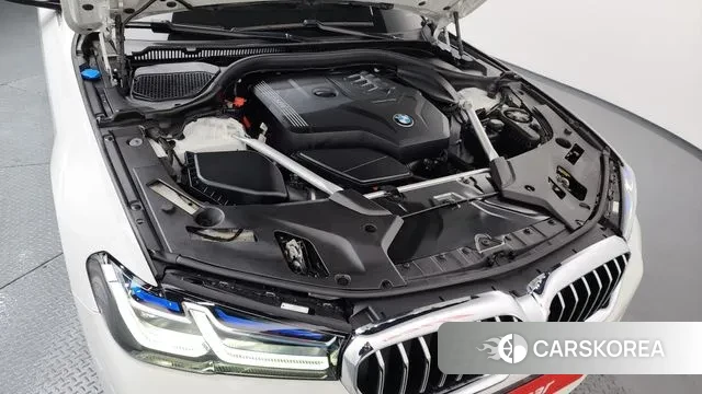 BMW 5 Series (G30) id 3539375 из Кореи 16