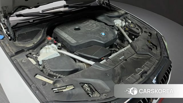 BMW 5 Series (G30) id 4899250 из Кореи 30