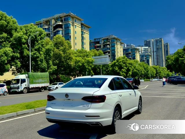 Volkswagen Lavida 2022 Белый из Китая, фото 6
