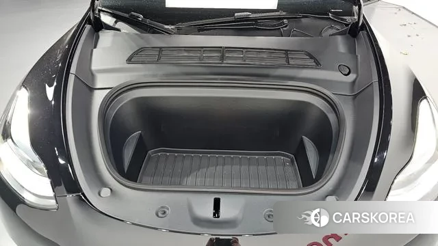 Tesla Model Y id 3371827 из Кореи 16