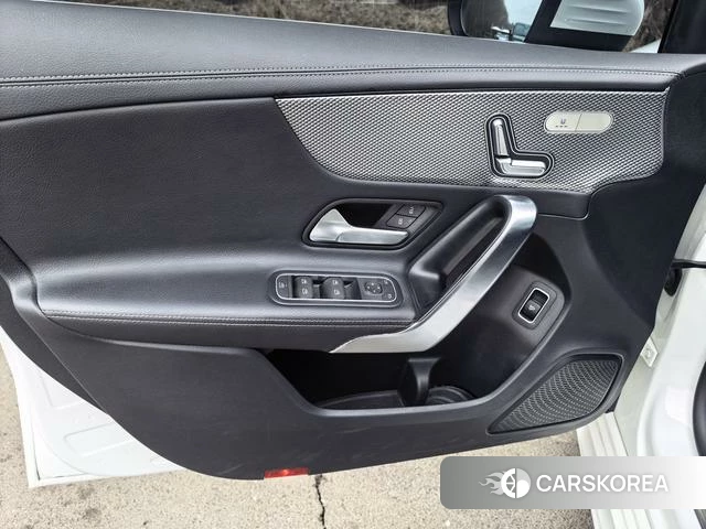 Mercedes-Benz Class A id 4298172 из Китая 18