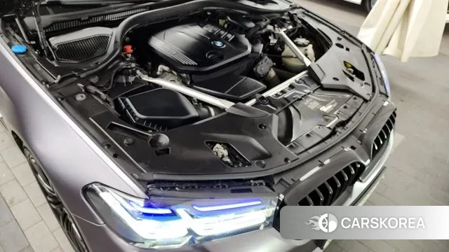 BMW 5 Series (G30) id 3464169 из Кореи 16