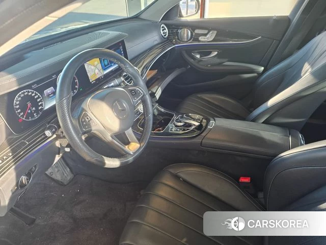 Mercedes-Benz E-Class W213 2018 Серый из Кореи, фото 6
