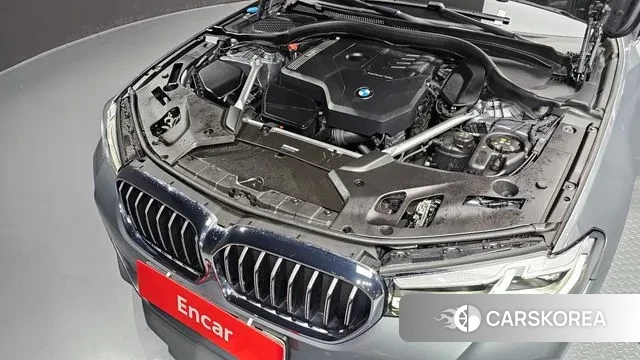 BMW 5 Series (G30) id 3180314 из Кореи 16