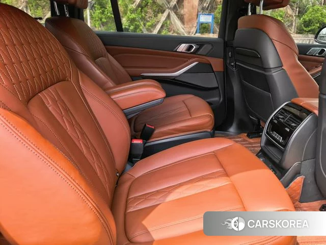 BMW X7 id 4277267 из Китая 16