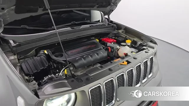 Jeep Renegade id 3411779 из Кореи 16