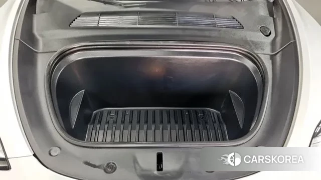 Tesla Model Y id 3492736 из Кореи 14