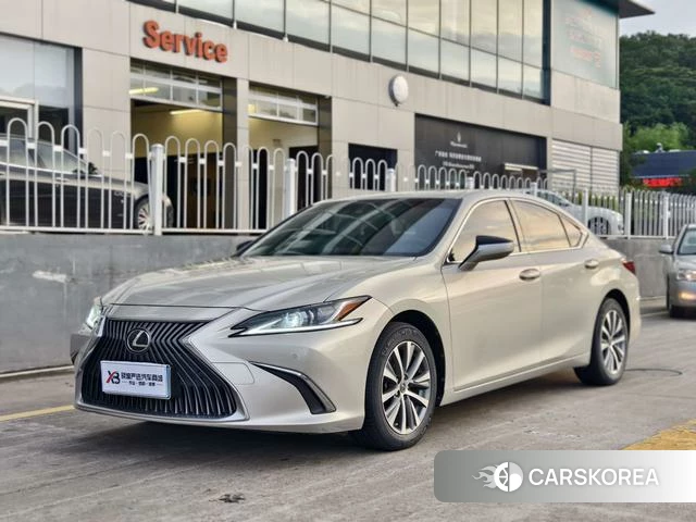 Lexus ES id 4261664 из Китая 15