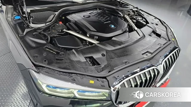 BMW 7 Series (G11) id 3248048 из Кореи 16