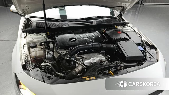 Mercedes-Benz A-Class W177 id 4354990 из Кореи 26